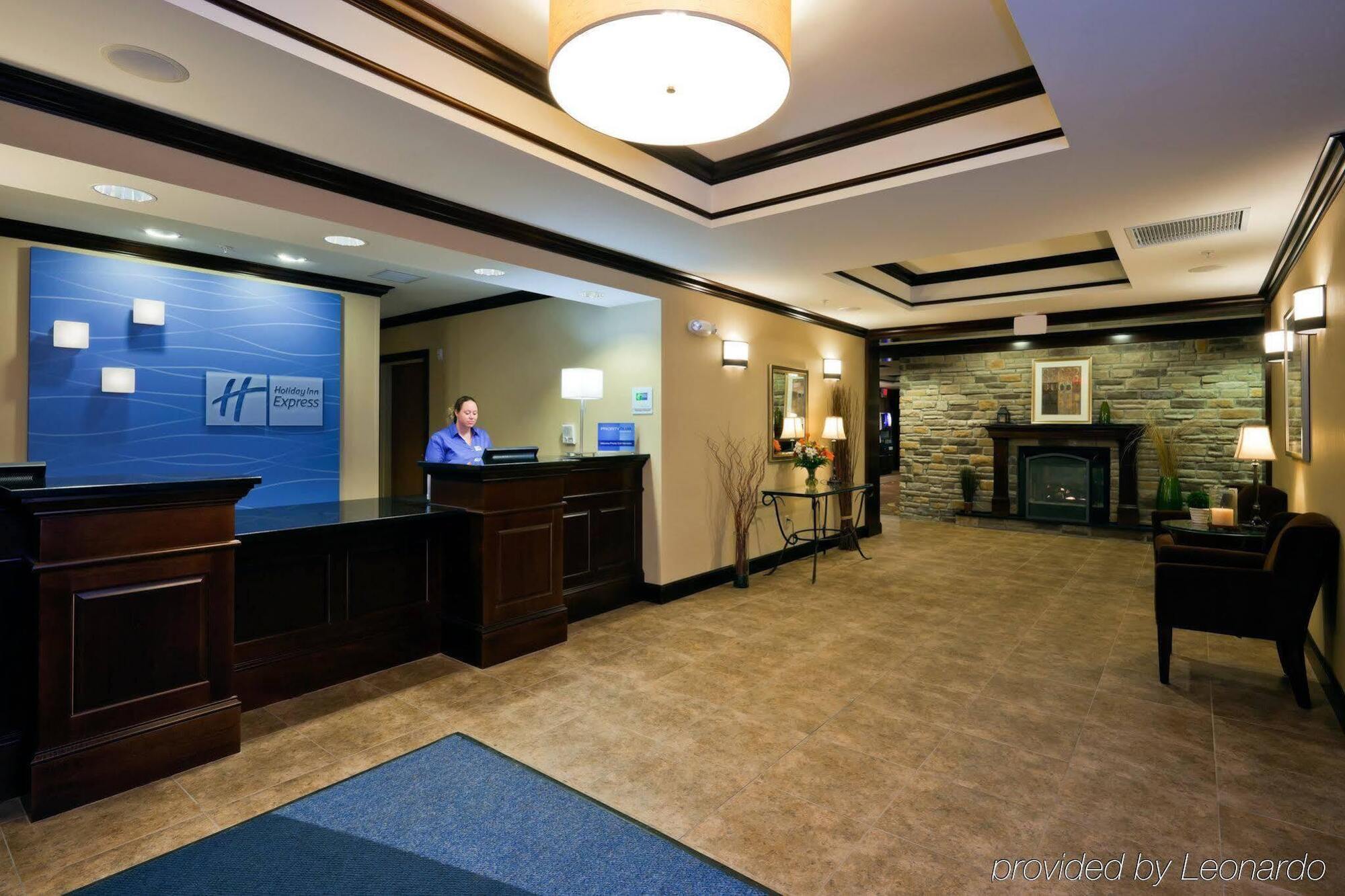 Hotel Express By Ihg Washington Court House