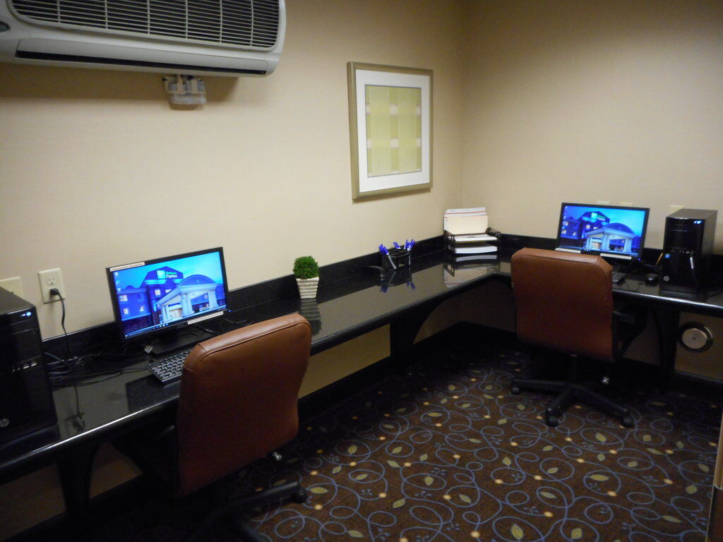 Express By Ihg 3*