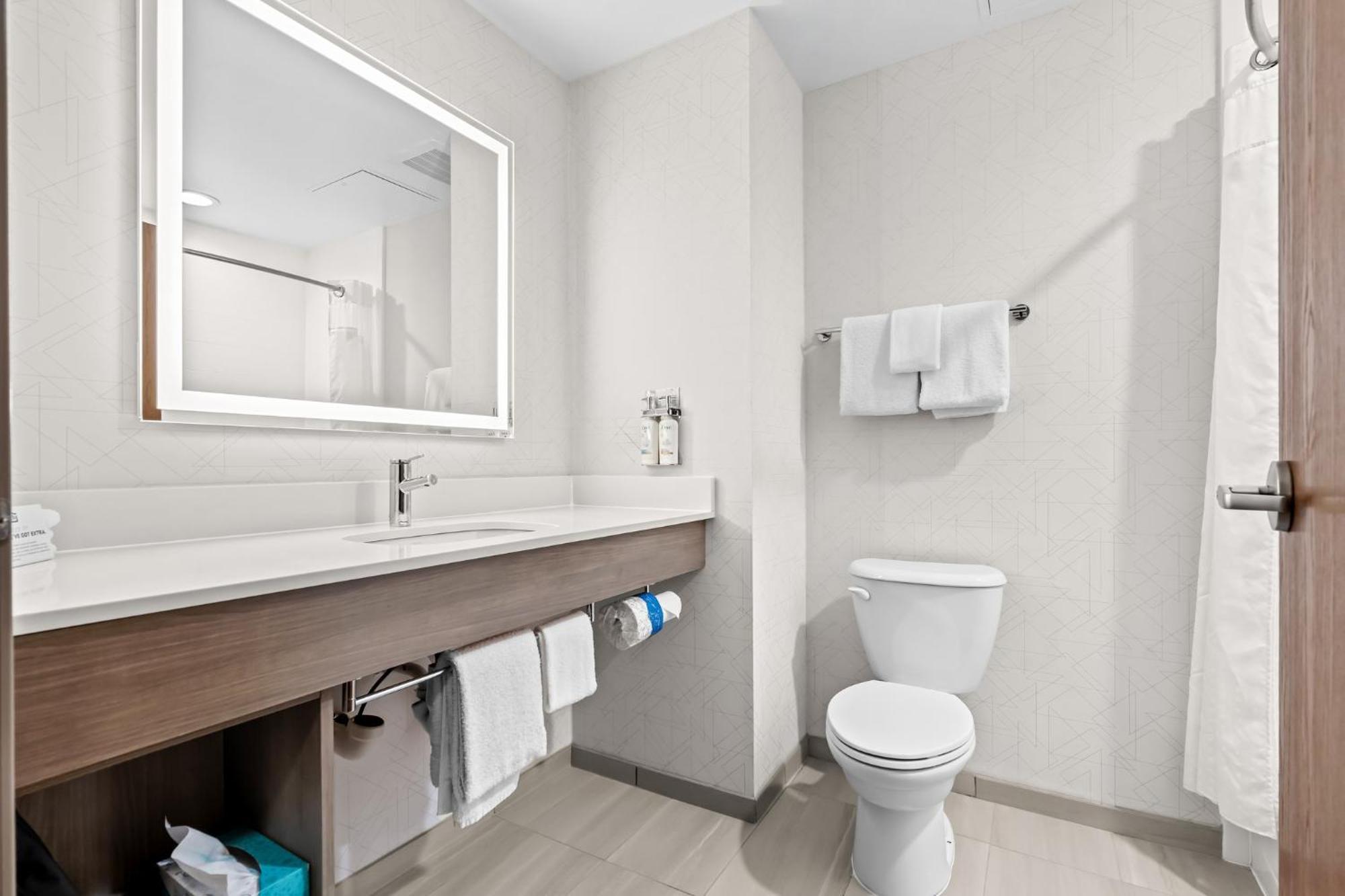 Express By Ihg Hotel Washington Court House