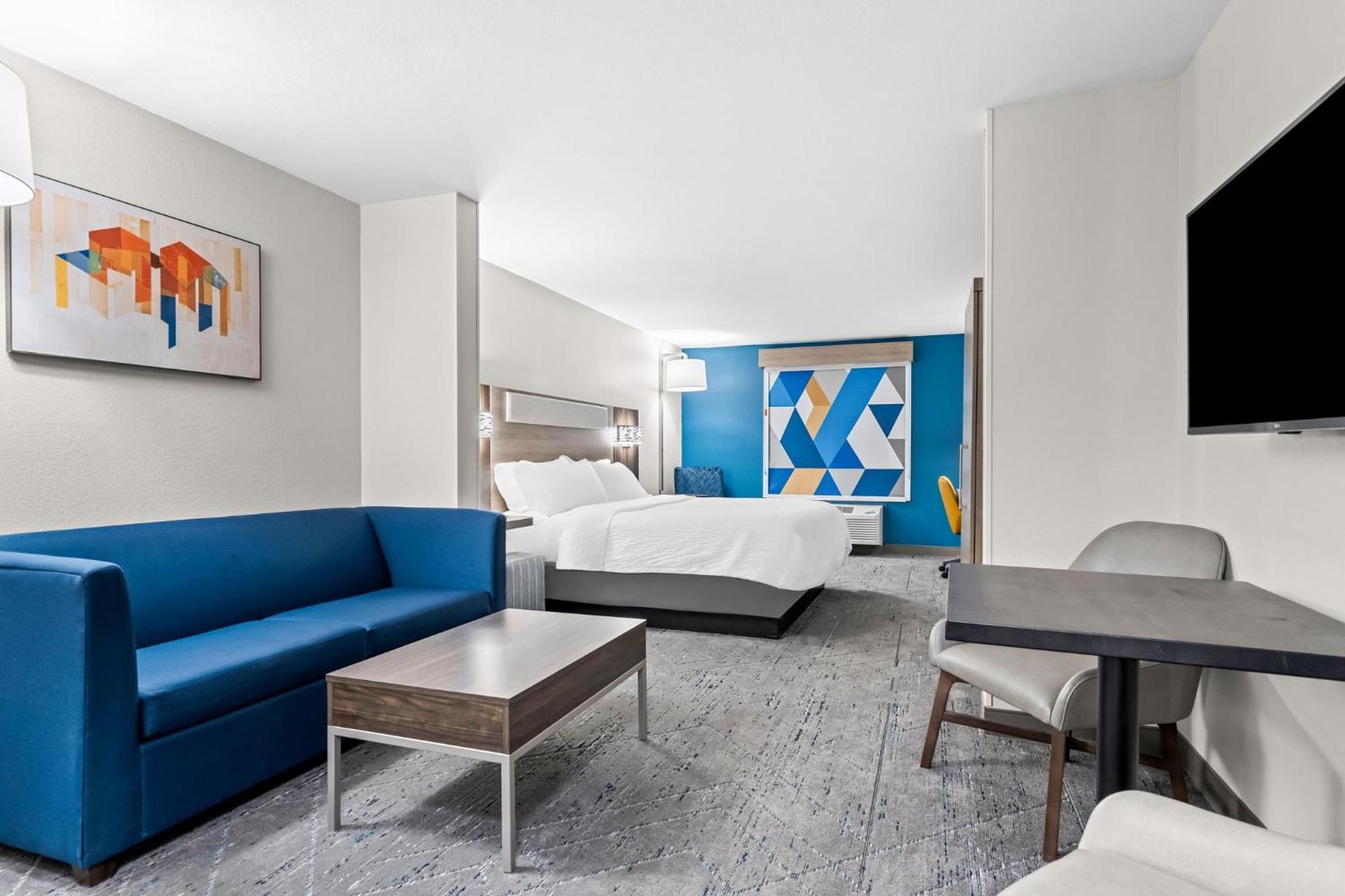 Express By Ihg Hotel 3*